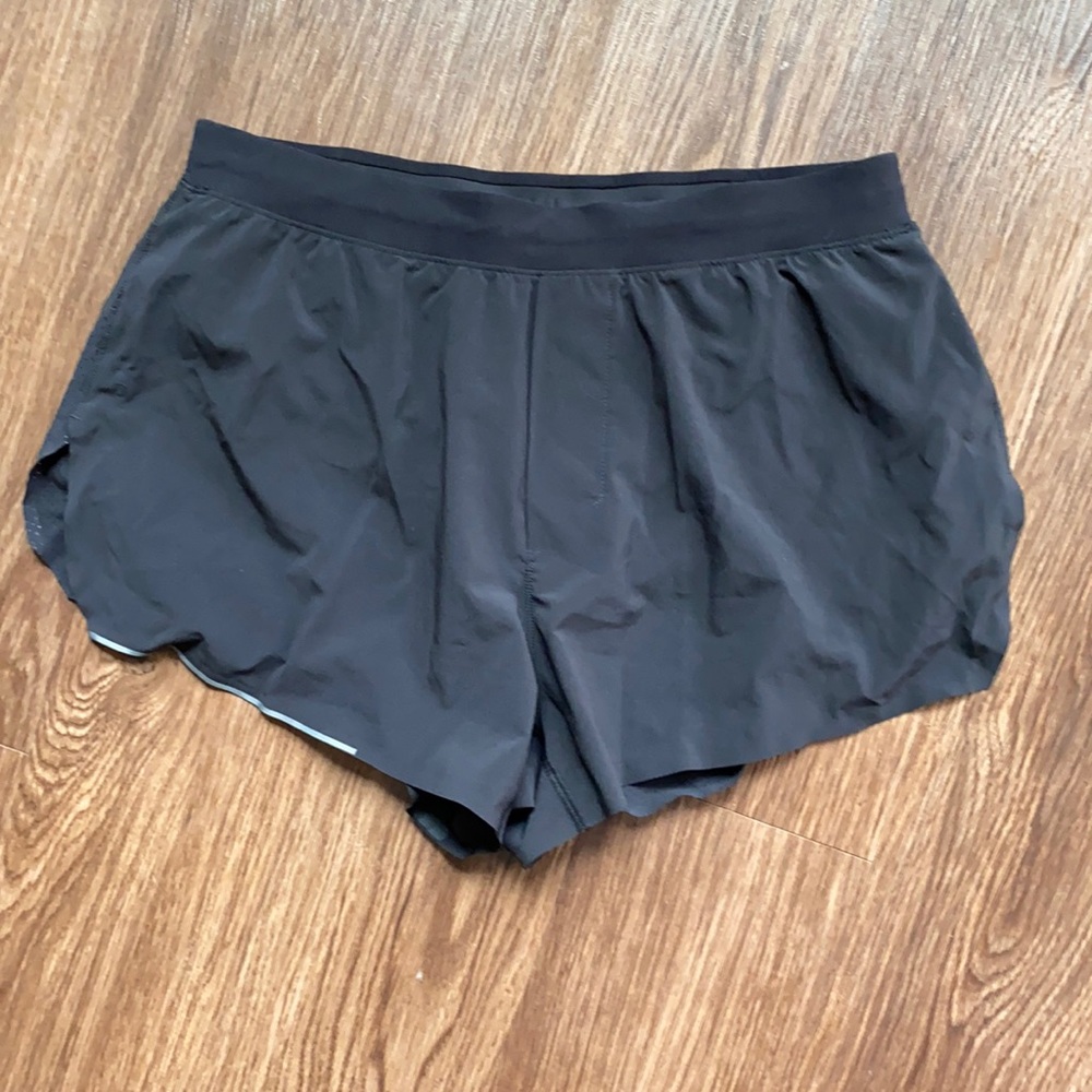 Men’s 4in lululemon shorts